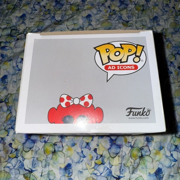 Funko Pop! Ad Icons Strawberry Short Kook Vinyl Figure - Picture 5 of 6
